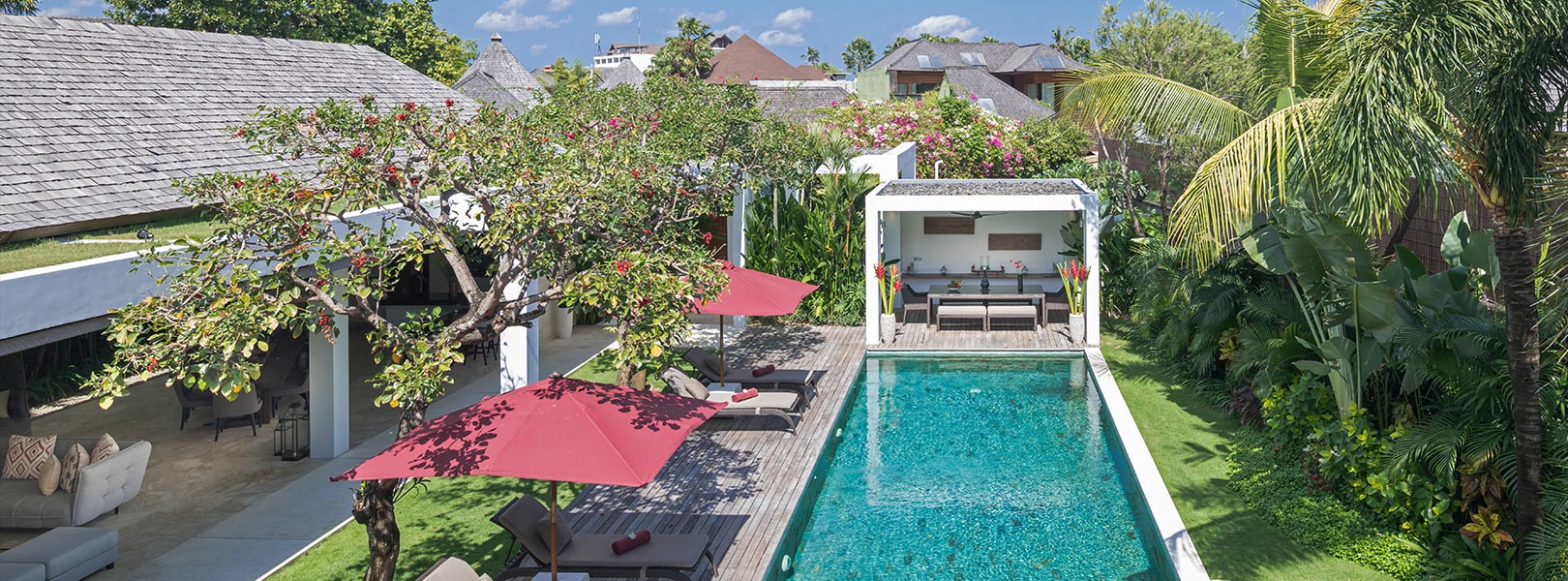 Casa Brio - Villa grounds overview