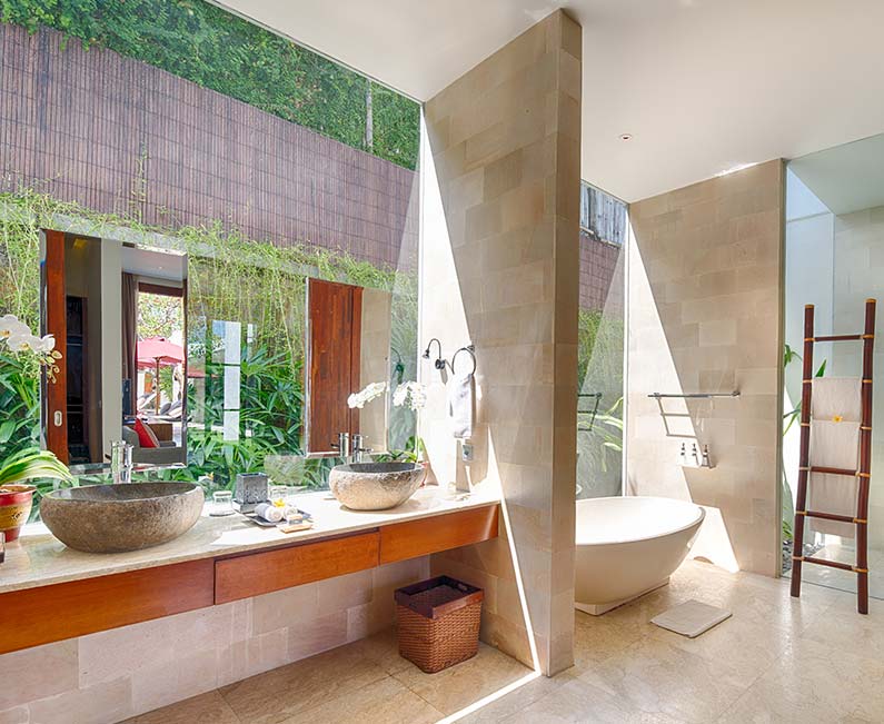 Casa Brio - Guest bathroom 1