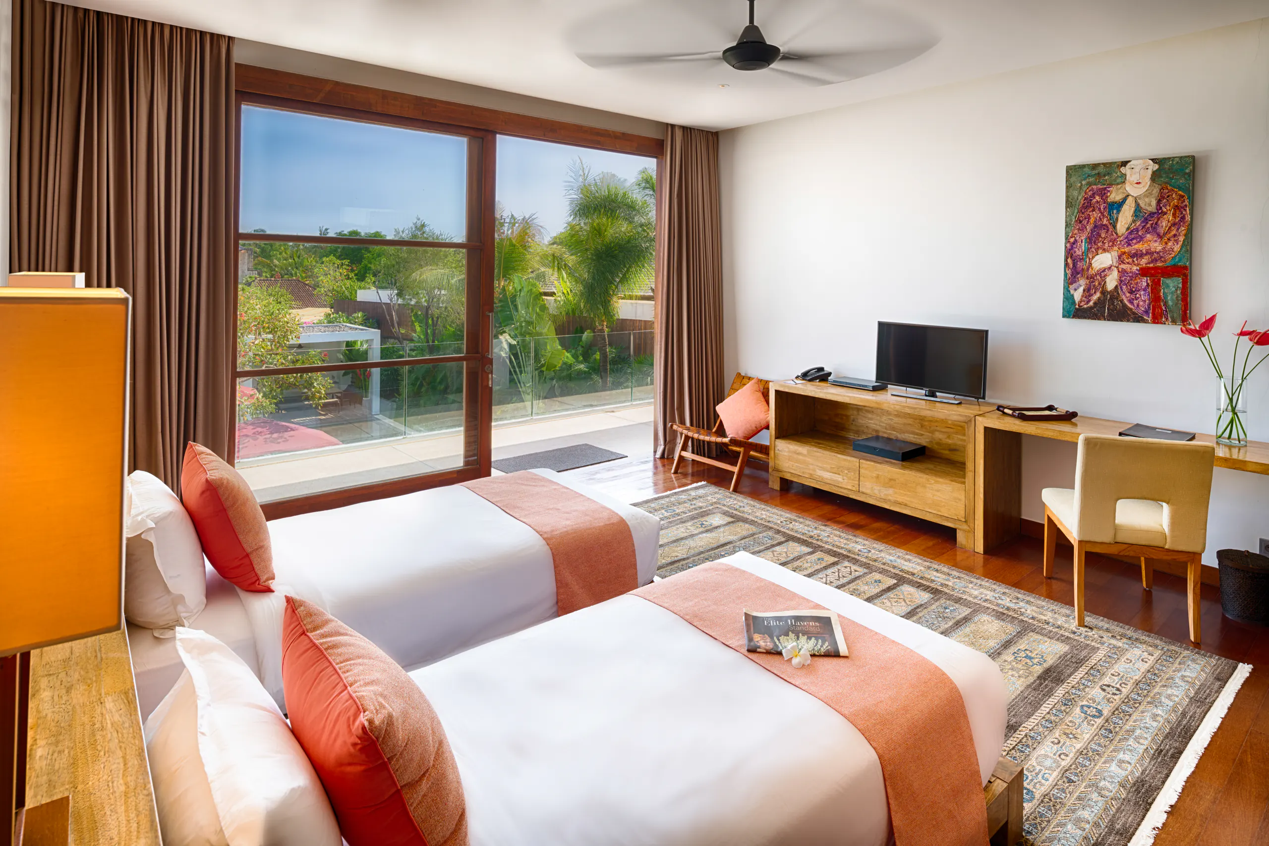 The upper king-or-twin suite at Casa Brio, made up as twins with the covered terrace beyond